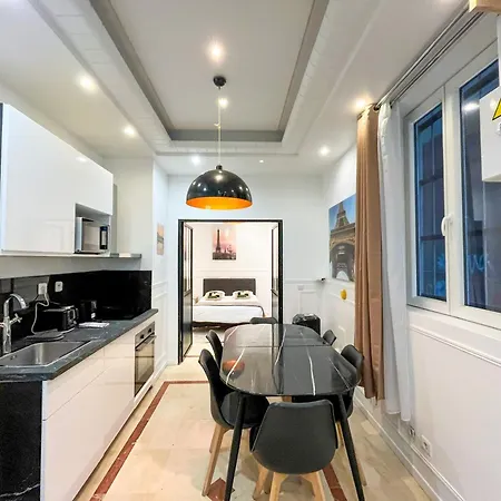 Urbanflat 80 - The Parisian Triplex Loft Апартаменты
